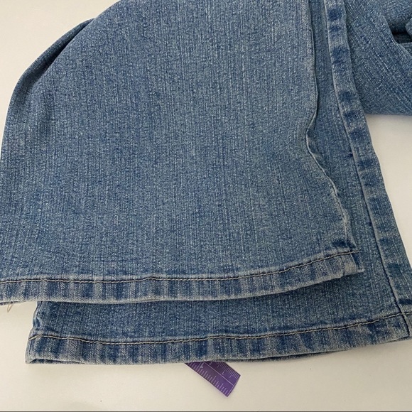 Cache High Rise Beaded Flared Leg Jeans - Picture 9 of 9